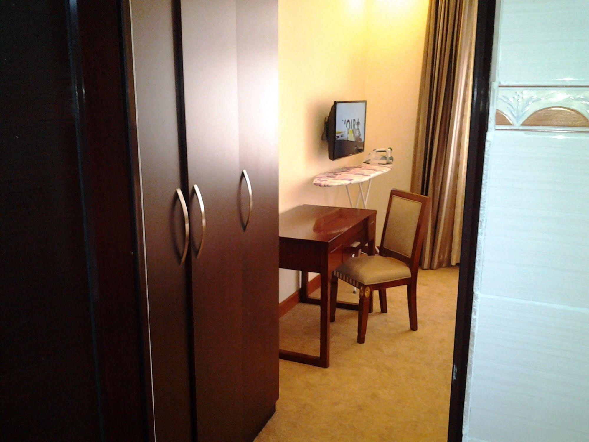 Great Seasons Hotel คิกาลี ภายนอก รูปภาพ
